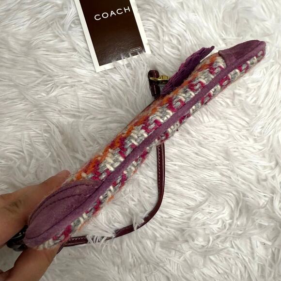 NWT COACH Hampton Houndstooth Wristlet - Picture 9 of 9